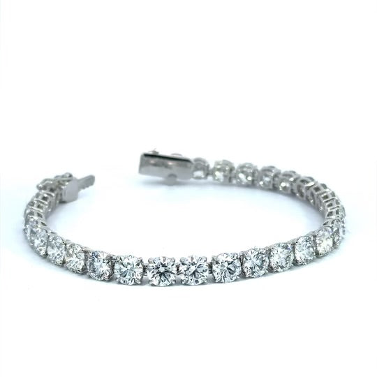 15 Carat Diamond Bracelet in 18 Karat White Gold, 63 Grams, Estate | White  gold bracelet, 18 karat white gold, White gold